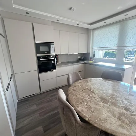 Guezel Bir Apartment Garbsen